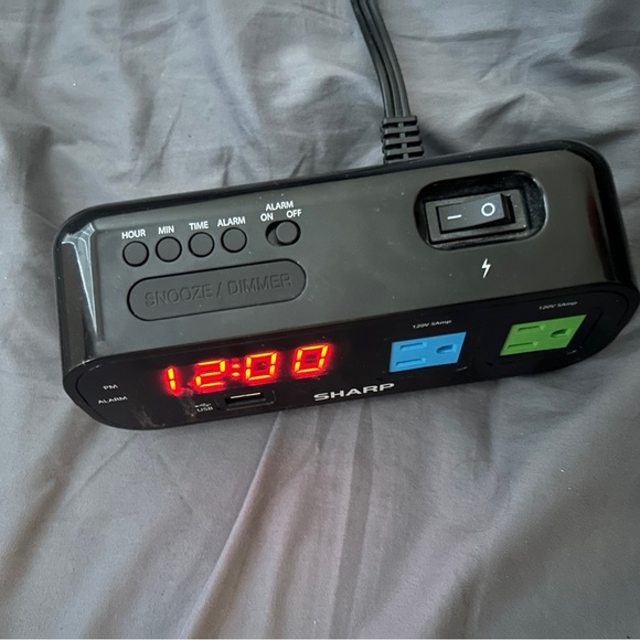 Clock - Picture 2 of 2